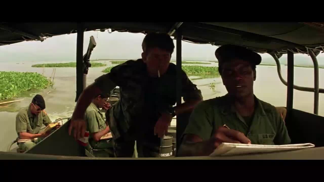 Apokalypsa (Martin Sheen,Marlon Brando,Robert Duvall 1979 Drama Válečný 1080p ) Cz dabing